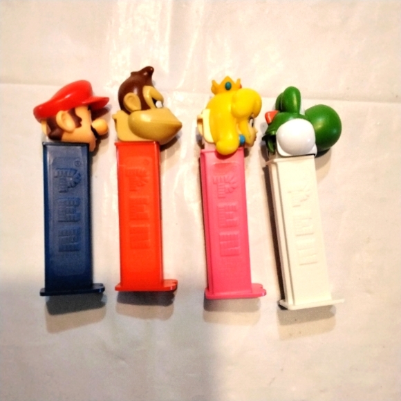 Super Mario bros Donkey Kong pez Dispenser m8xed lot of 4 - Picture 2 of 3